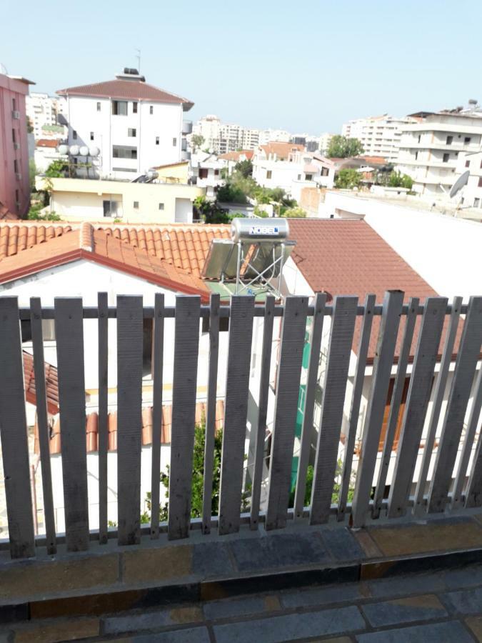 Vila Aliaj Deluxe Rooftop Apartment With Private Balcony Durrës Exterior foto